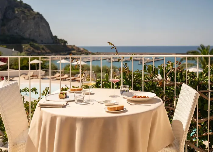 Le Calette Bay Hotel 4*