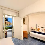 Hotel Le Calette Bay 4*