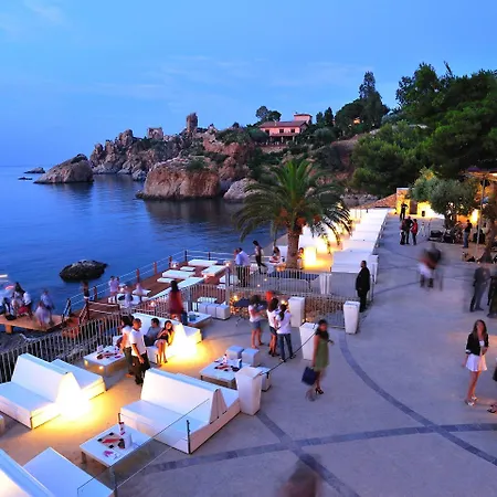 ホテル Le Calette Bay チェファル