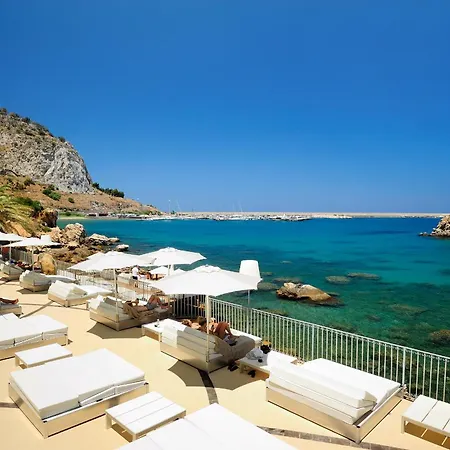 ホテル Le Calette Bay チェファル